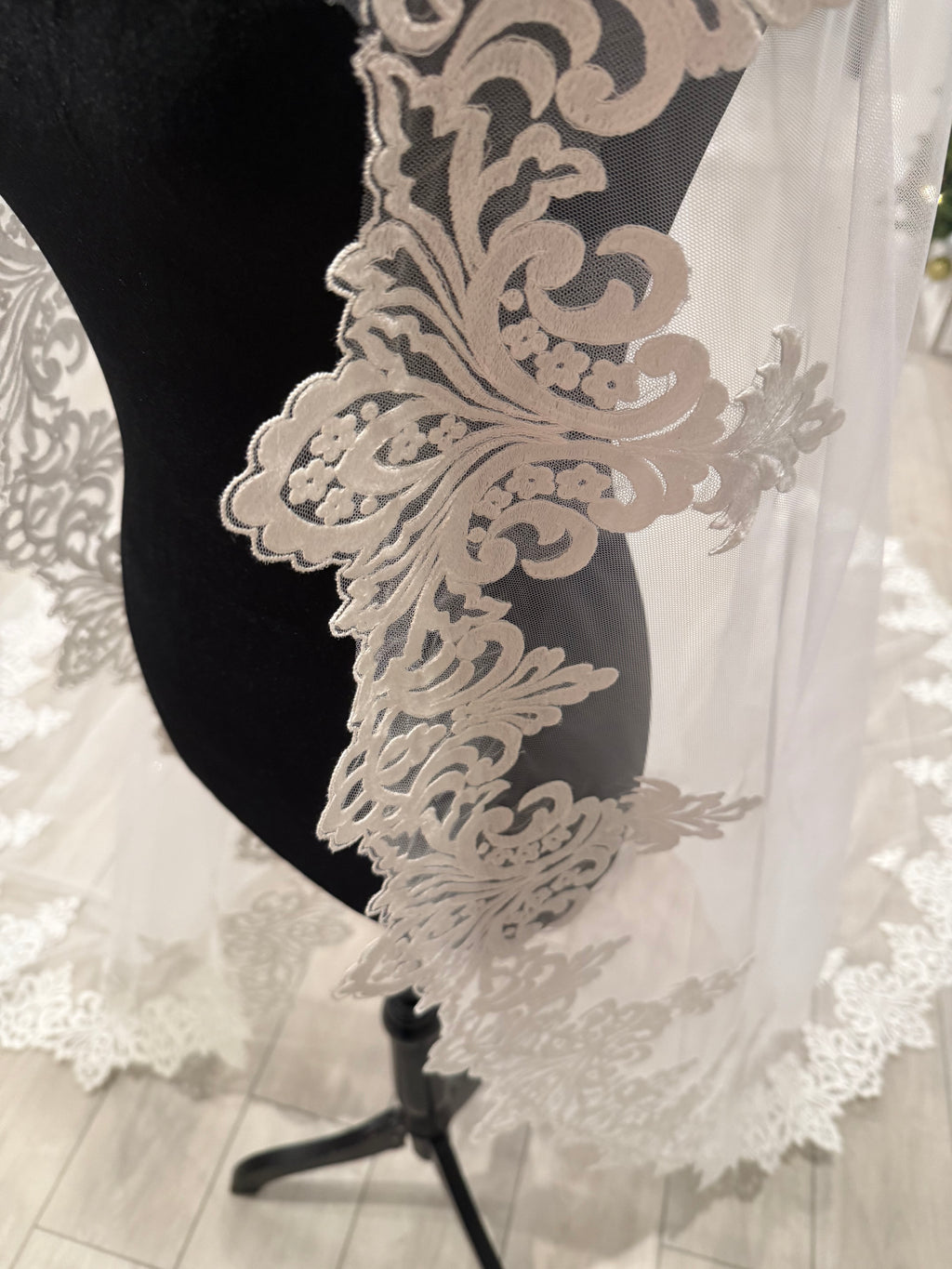 Royal Lace Mantila Veil